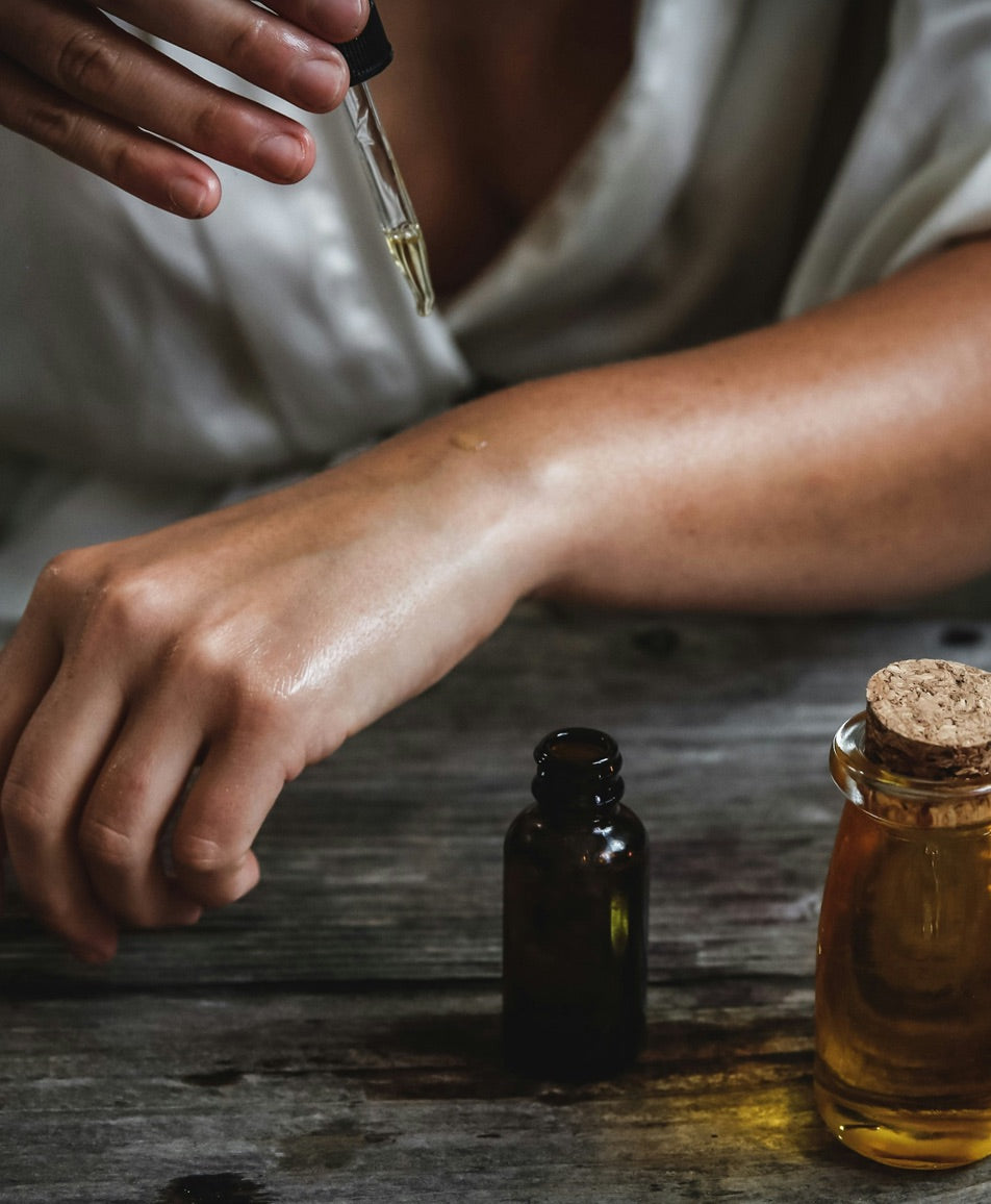 Top 5 Essential Oils for Fall: Embrace the Season’s Warmth and Coziness